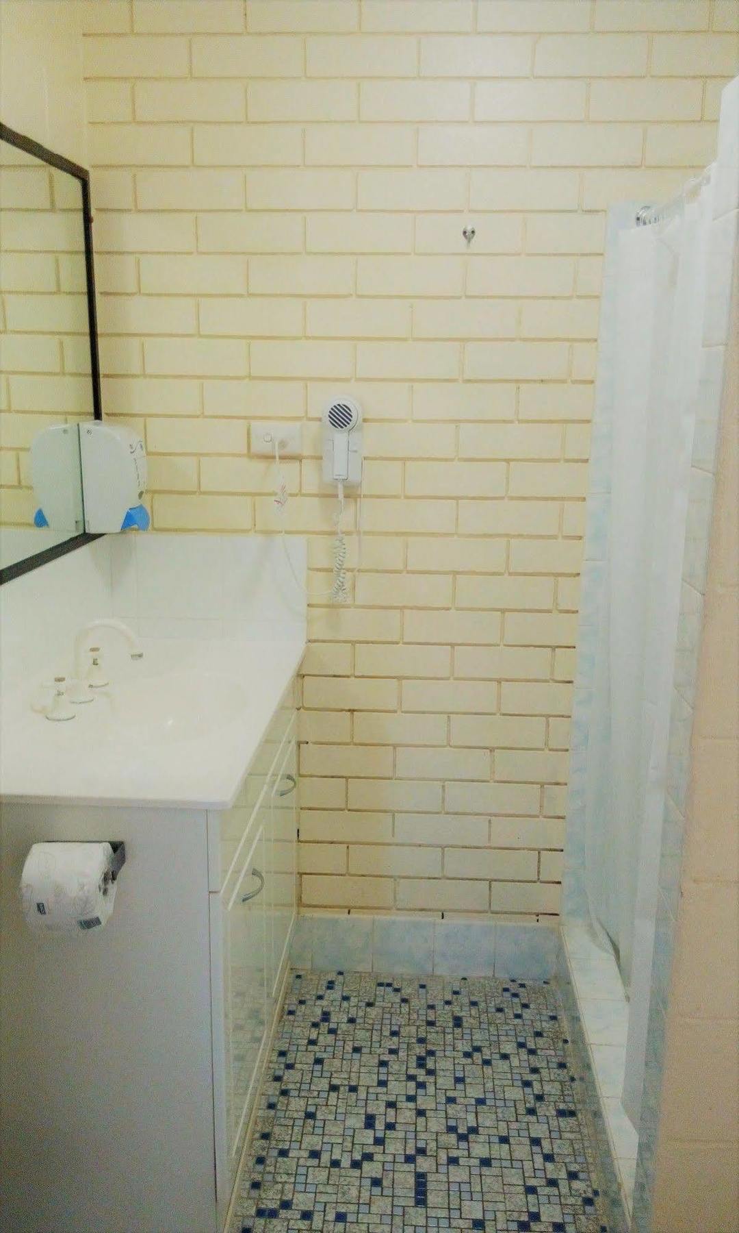 Sail Inn Motel Yeppoon Bagian luar foto