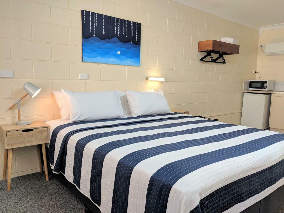 Sail Inn Motel Yeppoon Bagian luar foto